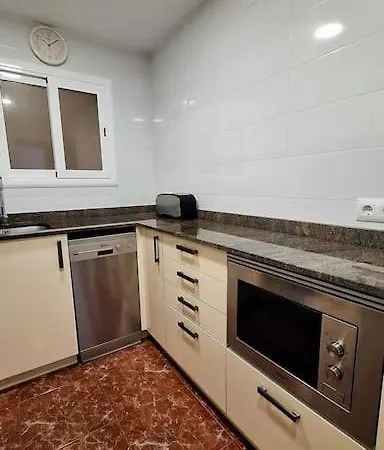 Sea View Family On Costa Brava With Parking Appartement