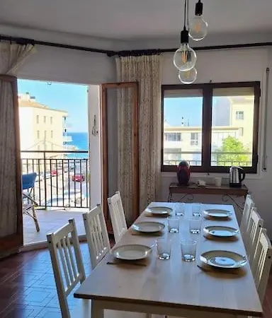 Sea View Family On Costa Brava With Parking Appartement